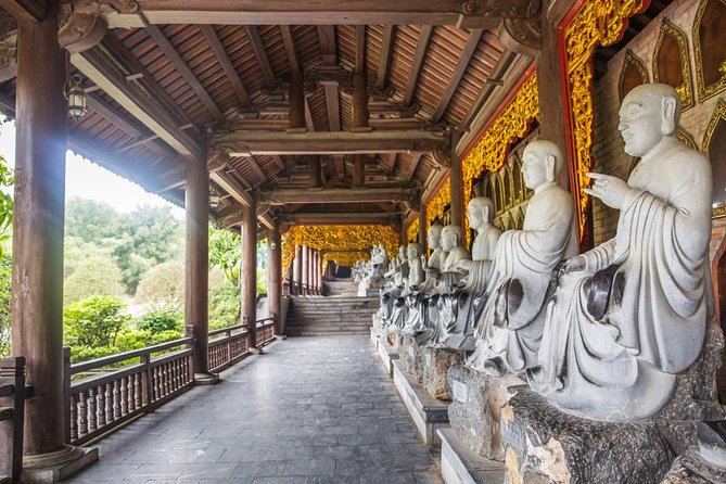 Bai Dinh Pagoda, Trang An boat and Mua Cave Limousine from Hanoi - Adding Mua Cave and the 500-step climb
