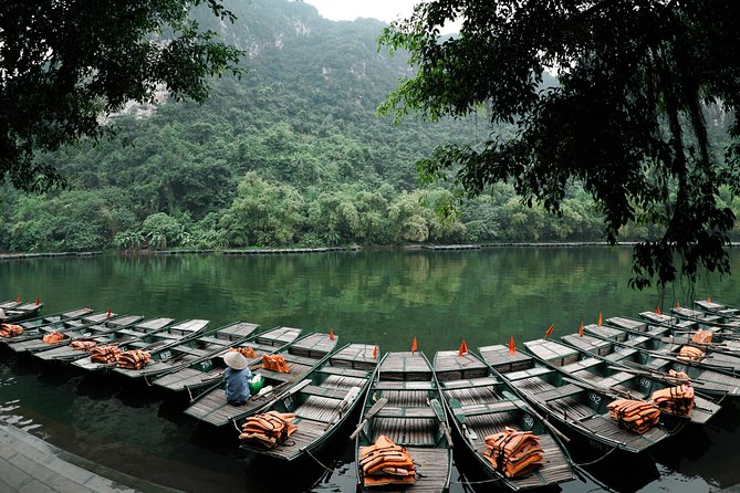 Bai Dinh Pagoda, Trang An boat and Mua Cave Limousine from Hanoi - Transport, pickup, and the real length of the day