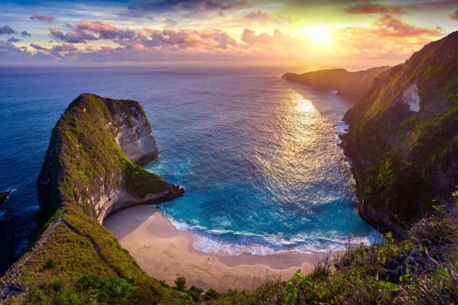 Bali/Nusa Penida: Highlights Private Car Full Day Trip - Atuh Beach for a proper break