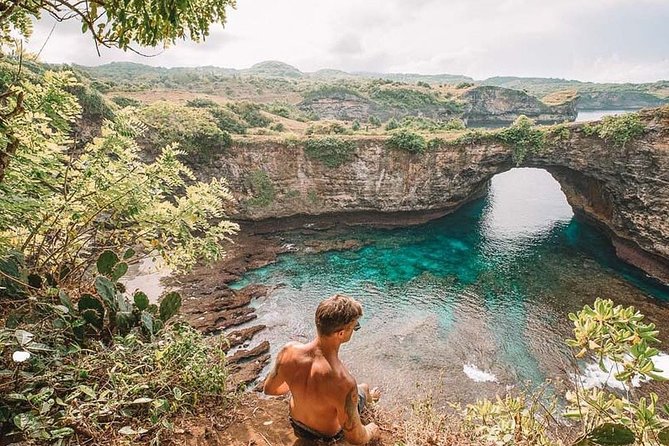 Bali-Nusa Penida. West Part. Private car. All-inclusive - Kelingking gives you the famous T-Rex-shaped view