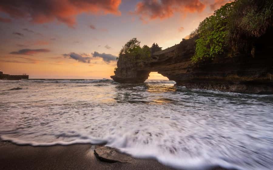 Bali: Temple Lake, Jungle Waterfall, Rice Field & Tanah Lot - Who Should Book This Day?