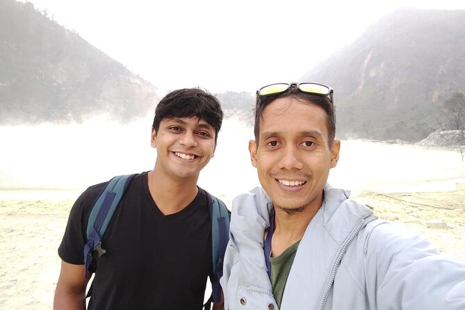Bandung Tour All In, White Crater, Volcano Mountain, Hot Spring - The optional stops require careful planning