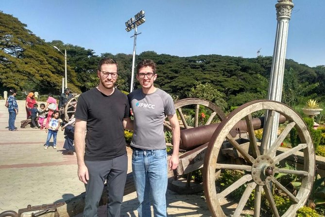 Bangalore city tour with English guide & multi language support - Vidhana Soudha and Attara Kacheri: Bangalore’s public face