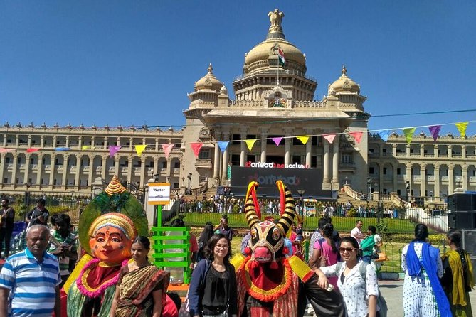 Bangalore city tour with English guide & multi language support - Bull Temple and the huge Nandi statue