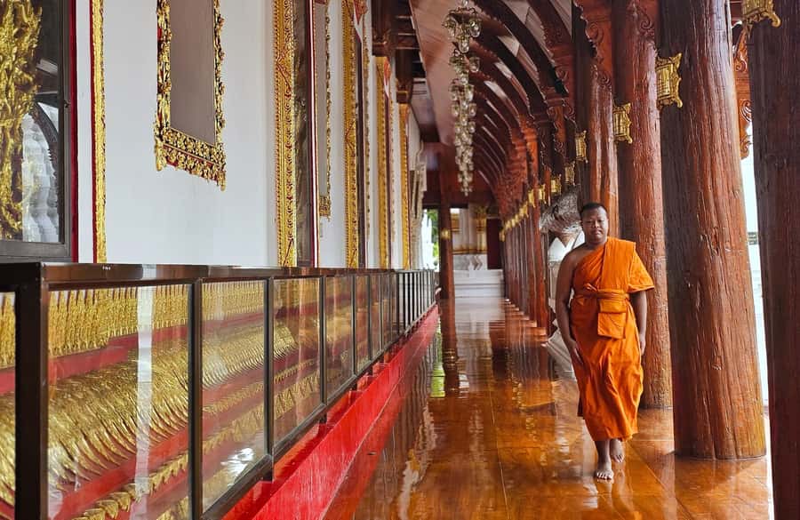 Bangkok: Ayutthaya Day Trip by Private Car with Boat Tour - Weather, clothing, and practical preparation