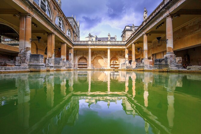 Bath and Cotswold Village Private Car Tour from London - Choosing between Lacock and Castle Combe