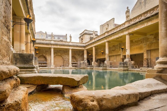 Bath and Cotswold Village Private Car Tour from London - Guides who shape the day