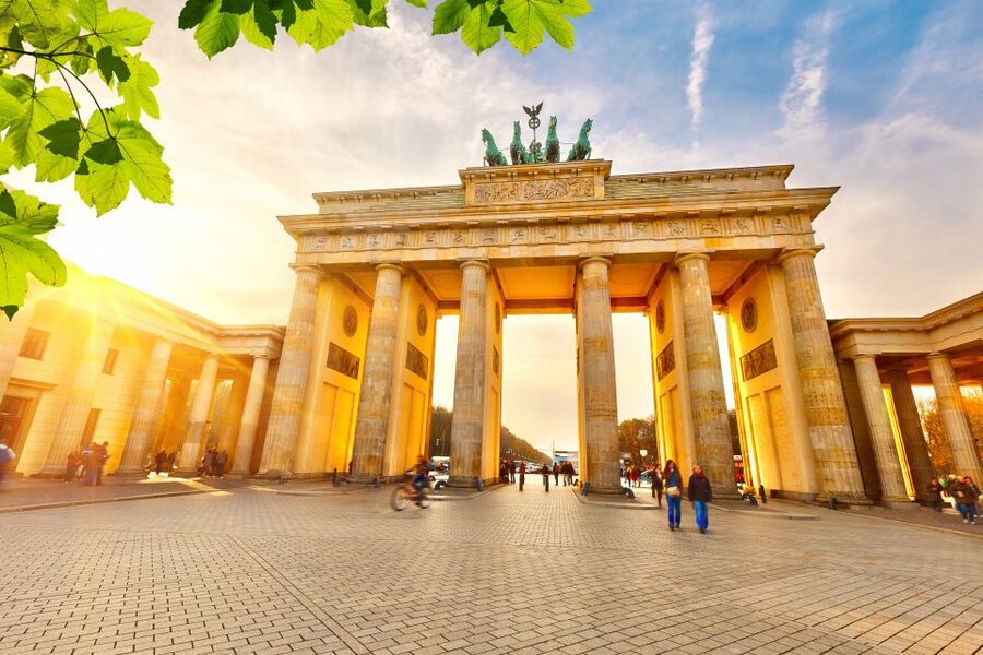 Berlin: Scenic Guided Tour by Private Car for 2, 3, 6 Hours - Brandenburg Gate and the heart of Mitte