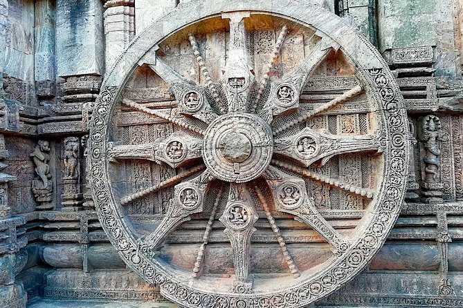 Bhubaneswar city tour & Konark Sun Temple in private car with guide - Khandagiri and Udayagiri, stone cells for Jain ascetics
