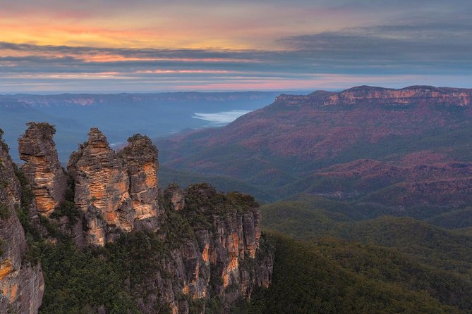 Blue Mountains Vintage Cadillac Tour with Local Guide - Cliff Drive and Eagle Hawk Lookout