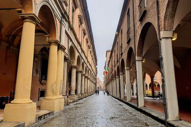 Bologna Airport Transfers : Bologna Airport BLQ to Bologna City in Luxury Van - The serious issue with late cancellations