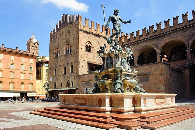 Bologna Airport Transfers : Bologna Airport BLQ to Bologna City in Luxury Van - Who should consider this Bologna transfer