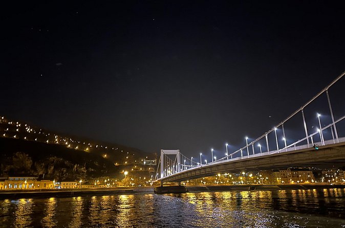 Budapest Evening Sightseeing Cruise with your own Chauffeur - Buda Castle and Fisherman’s Bastion from the water