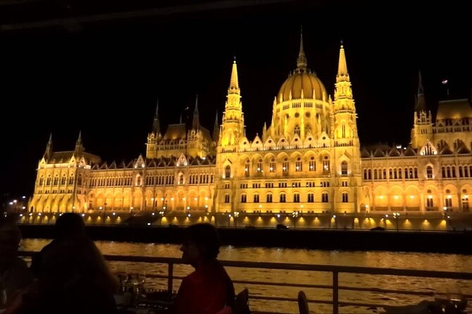 Budapest Evening Sightseeing Cruise with your own Chauffeur - What is included and what is not clear