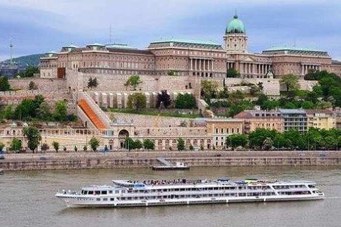Budapest Private 2 hrs. Mercedes Sightseeing Tour - Citadella: the high point of the route
