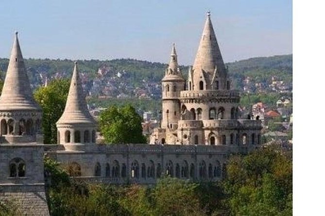 Budapest Private 2 hrs. Mercedes Sightseeing Tour - Who will get the most from this route