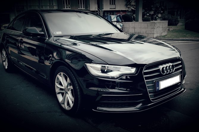 Budapest to Vienna Private Transfer in a Luxury Car - Meeting your chauffeur at a Budapest or Vienna airport
