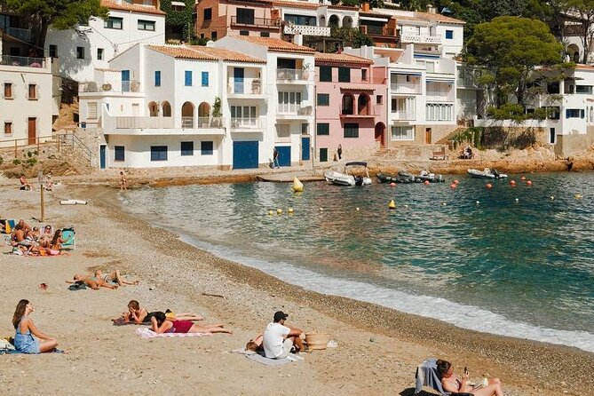 Cadaqués/Begur Private Luxury Tour Costa Brava by Mercedes Vogue - What Bruno adds to the day