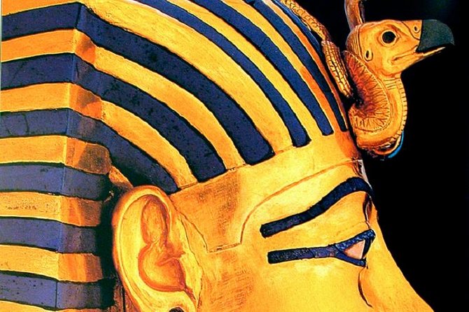 Cairo private day trip with private tour guide & car with driver - Three hours with Tutankhamun and Egypt’s antiquities