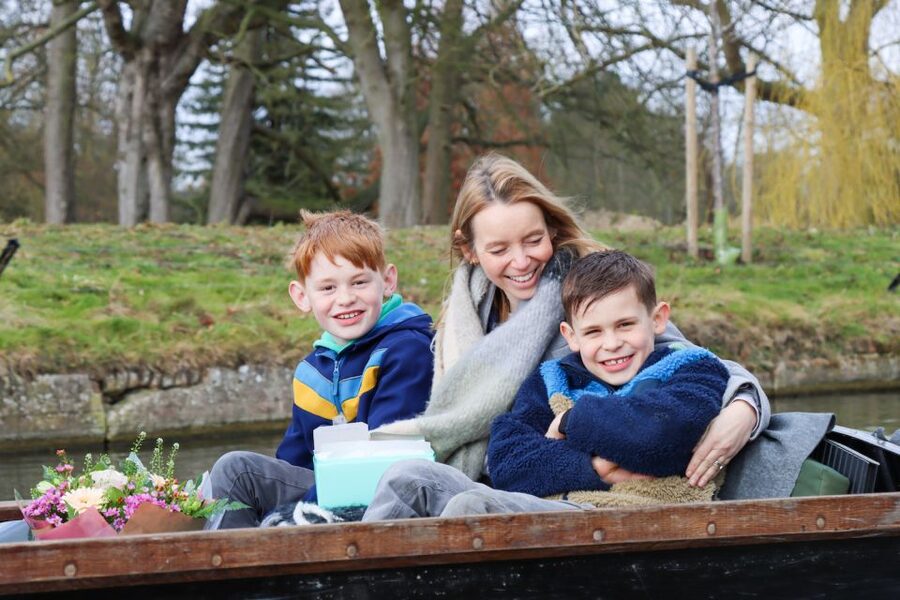 Cambridge: Private Chauffeured Punting Tour - The college backs and seven Cambridge colleges
