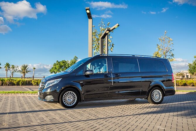 Casablanca Private Car Hire with a Driver - What this Casablanca car service actually gives you