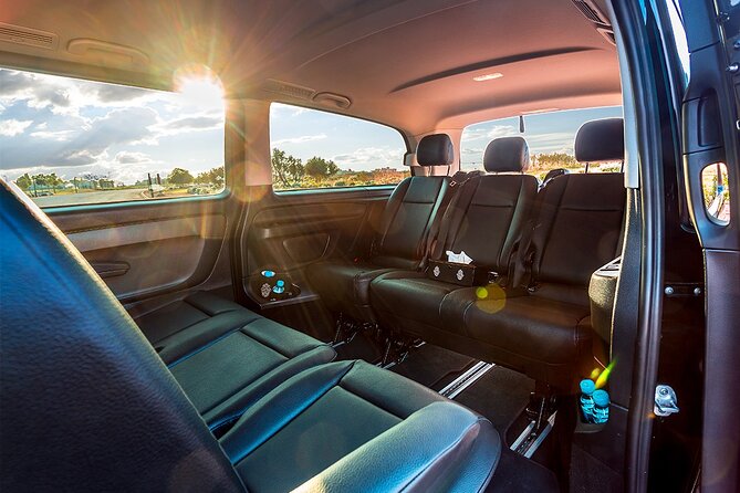 Casablanca Private Car Hire with a Driver - The pickup area and the important distance limit
