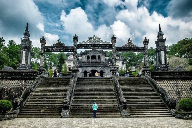 Chan May Port: Private Car to Hoi An or Ba Na Hills & Hue - Hai Van Pass is the scenic high point