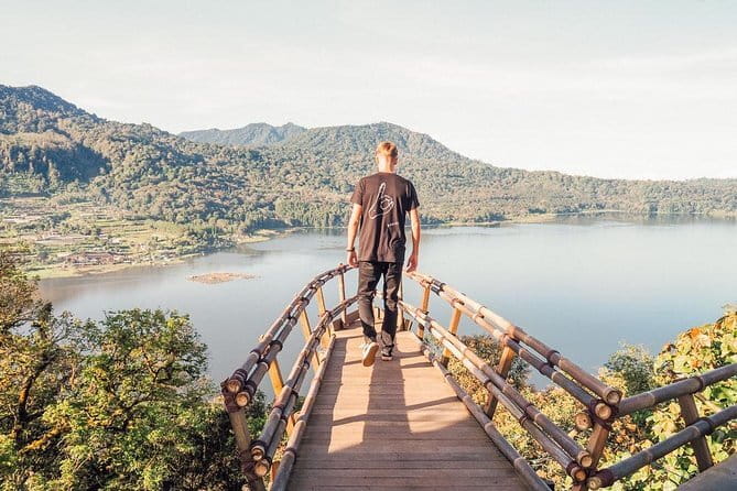 Charter a car with driver in Bali - Goa Gajah and Batuan Temple