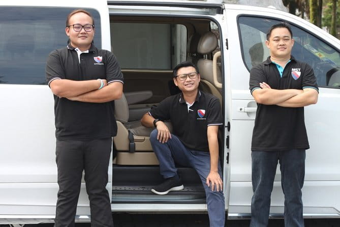 ~Chauffeur: Johor Bahru to Singapore Van Transfer - The practical luggage question
