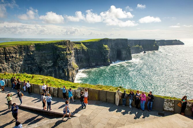 Chauffeur Private Cliffs of Moher Day tour from Dublin - A long westbound road to Ireland’s great sea cliffs