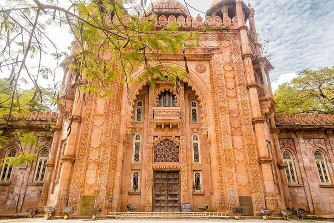 Chennai Full Day Sightseeing in a Private Car - Key points to know before booking