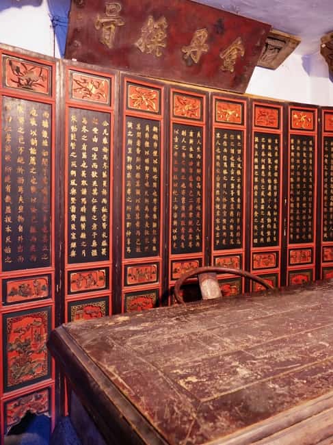 Chongqing deep explore & private car service including meals - Chongqing hotpot with choices beyond extreme spice