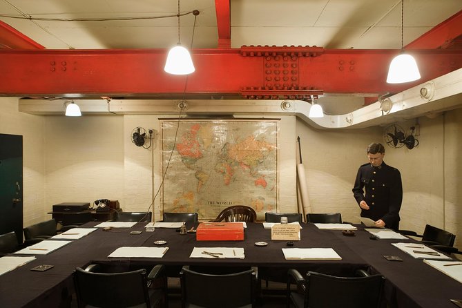 Churchill War Rooms "Behind The Glass" and Private Car Tour - Should you book the Churchill War Rooms private tour?
