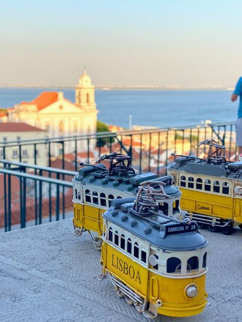City Tour of Lisbon; In a private car - What the $300 price means for two people