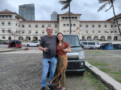 Colombo: City Sightseeing Tour by Car with Driver-Guide