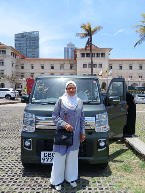 Colombo: City Sightseeing Tour by Car with Driver-Guide - The Lotus Tower and Colombo’s modern skyline