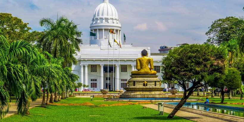 Colombo: city tour on a private car- full day & half day - Parks, art, and modern Colombo
