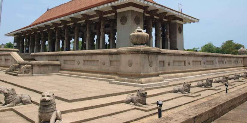 Colombo: city tour on a private car- full day & half day - The National Museum needs more than a quick look