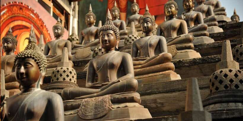 Colombo: city tour on a private car- full day & half day - Gangaramaya Temple and the city’s religious side