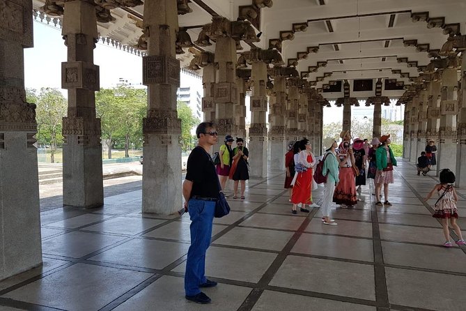 Colombo City Tour with Private Driver - Independence Memorial Hall and Cinnamon Gardens