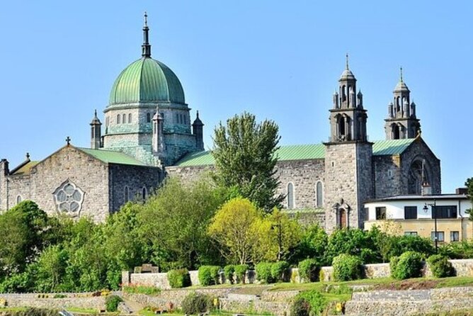 Connemara and Galway Private Chauffeur 2 Days Tour from Dublin - Cong and the story of The Quiet Man