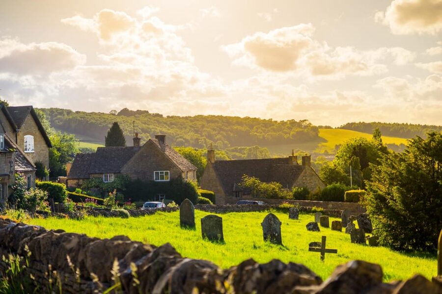 Cotswolds Village Private Car Tour and Photoshoot - What the photographer adds