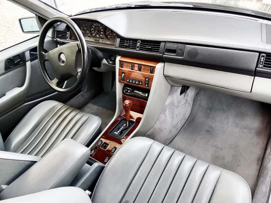 Crete: Private Tour with Classic Mercedes/ Choose a Daytrip - Who should book this private day trip?