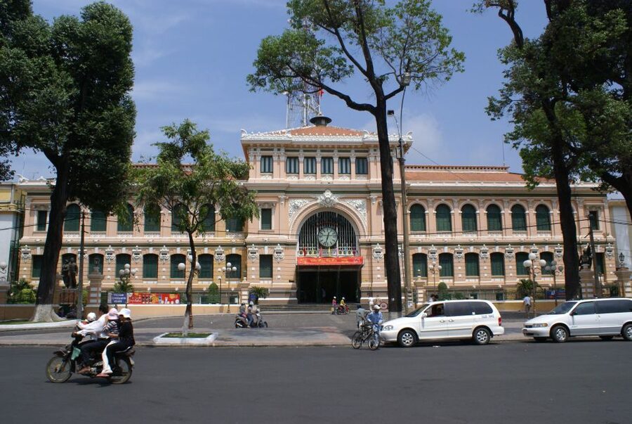 Customized Ho Chi Minh City Experience on Cyclo with Driver - How much control do you have?