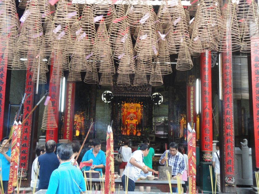 Customized Ho Chi Minh City Experience on Cyclo with Driver - Practical details before you reserve