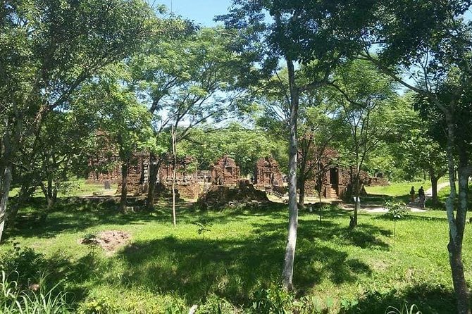 Da Nang Airport or City to Hoi An City or Vice Versa- Private Car - A transfer first, with sightseeing only by arrangement