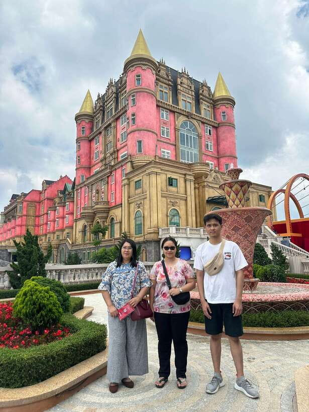 Da Nang: Ba Na Hills and Golden Bridge Limousine Tour - Should you book the Ba Na Hills limousine tour?