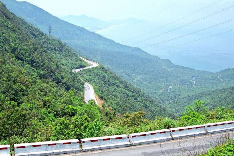Da Nang : Private Car to Hue with Multi Sightseeing Stops - What the drivers add to the day