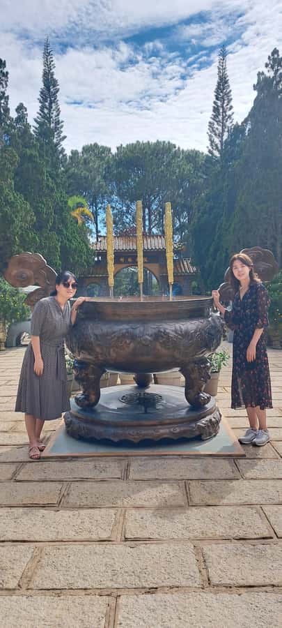 Dalat city tour by private car Combined train trip, Ziplines - Ending at Dalat Market