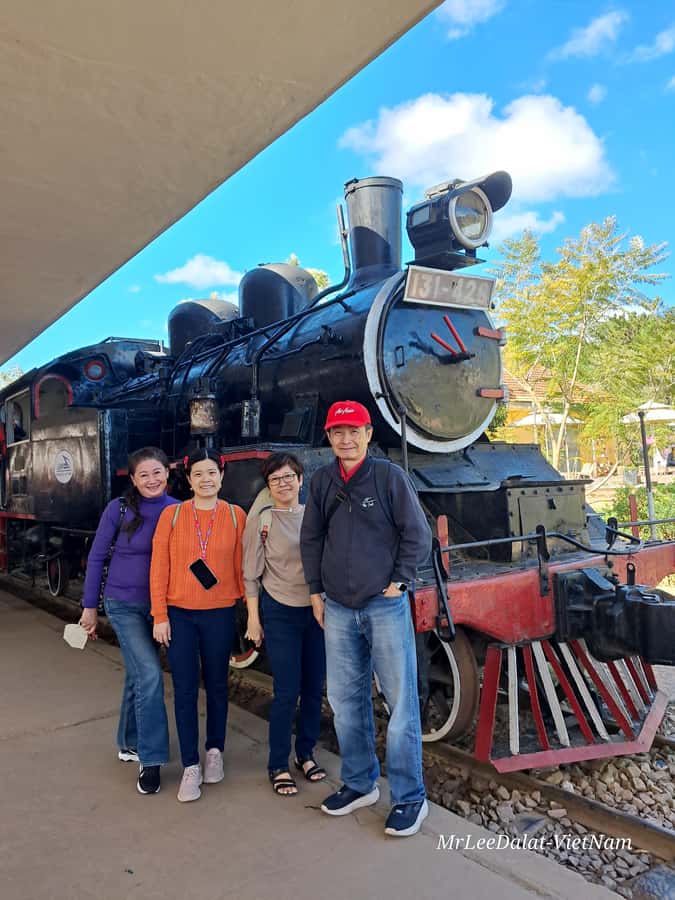 Dalat city tour by private car Combined train trip, Ziplines - Robin Hill and the cable car to Tuyen Lam Lake